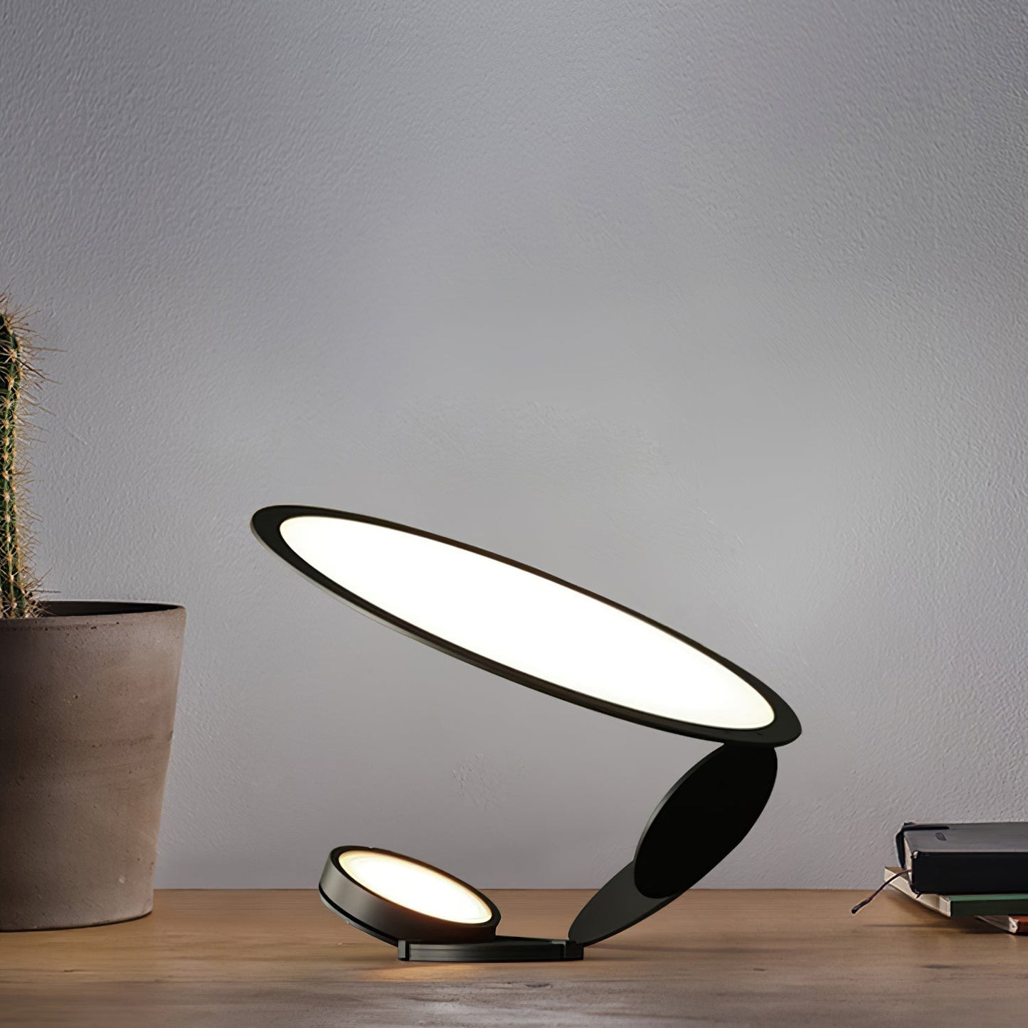 CarveGlow - Elegant Lamp with Subtle Carved Details and Soft Light