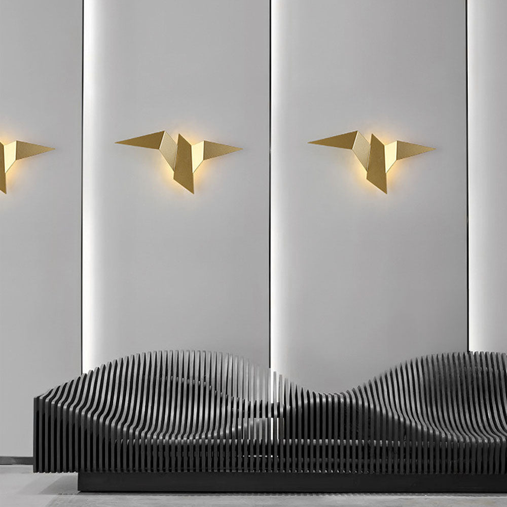 WingedBeam – Decorative Bird-Shaped Wall Light