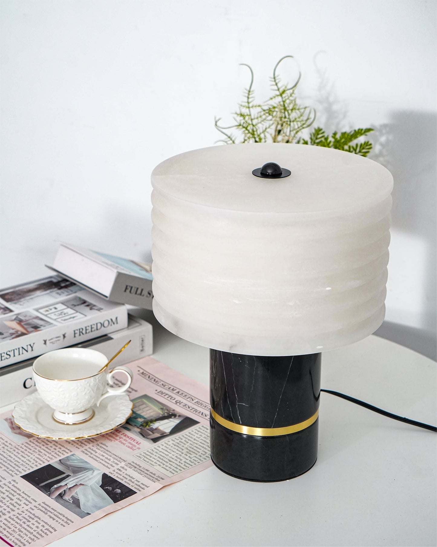 GlimmerAura - Contemporary Table Lamp