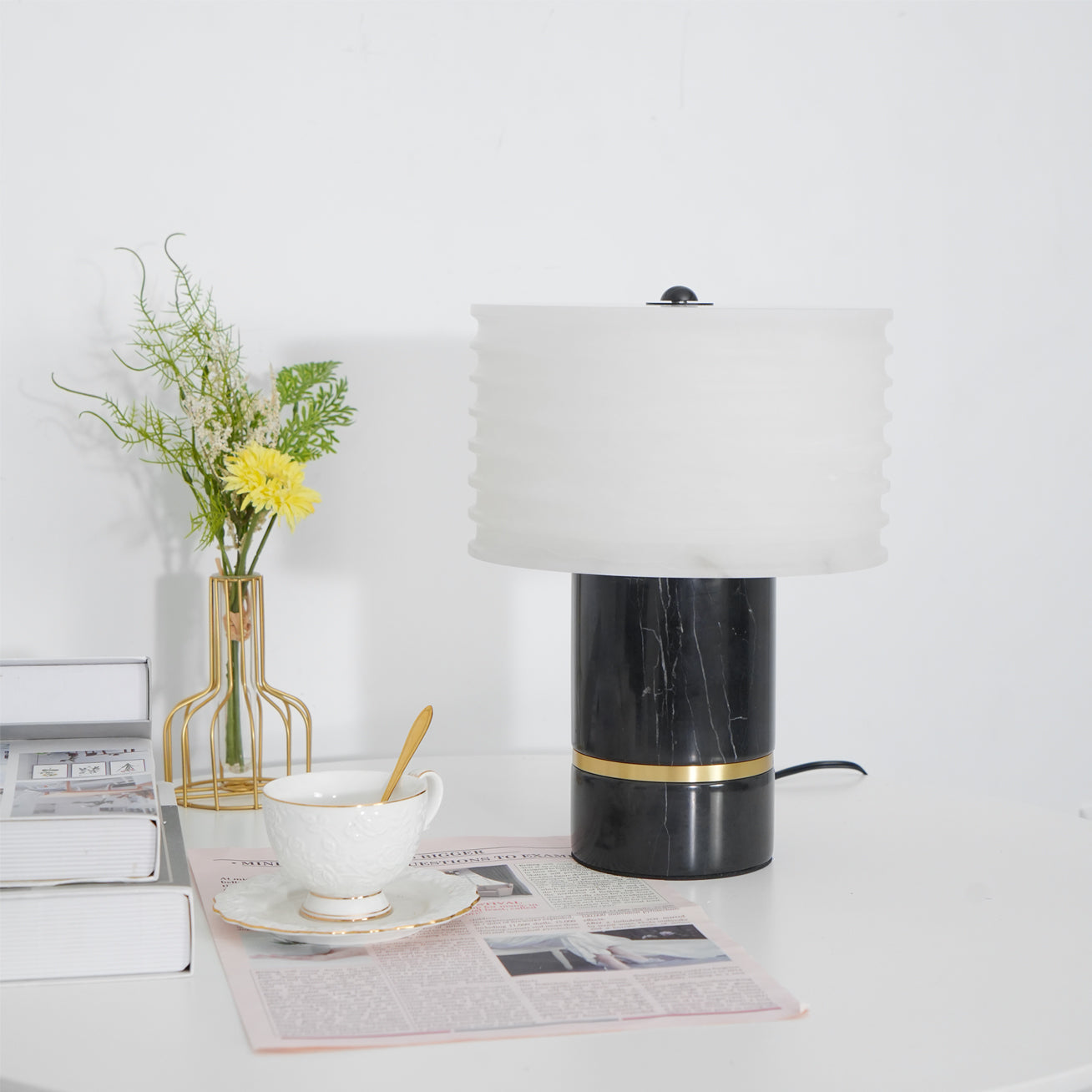 GlimmerAura - Contemporary Table Lamp