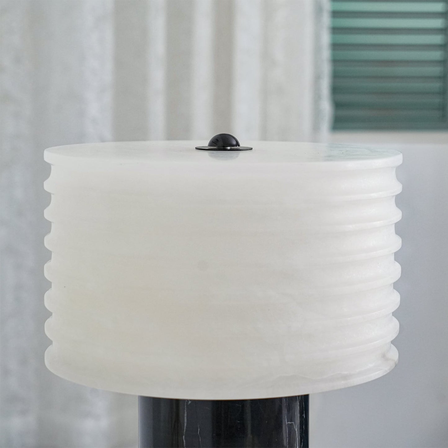 GlimmerAura - Contemporary Table Lamp