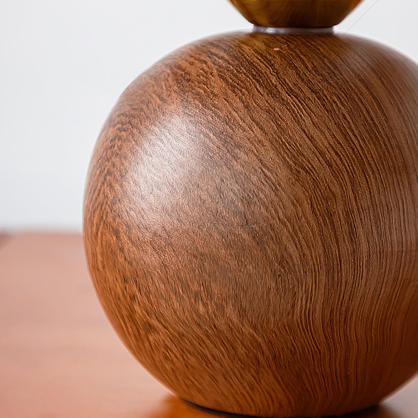 ShadeLuxe - Elegant Table Lamp