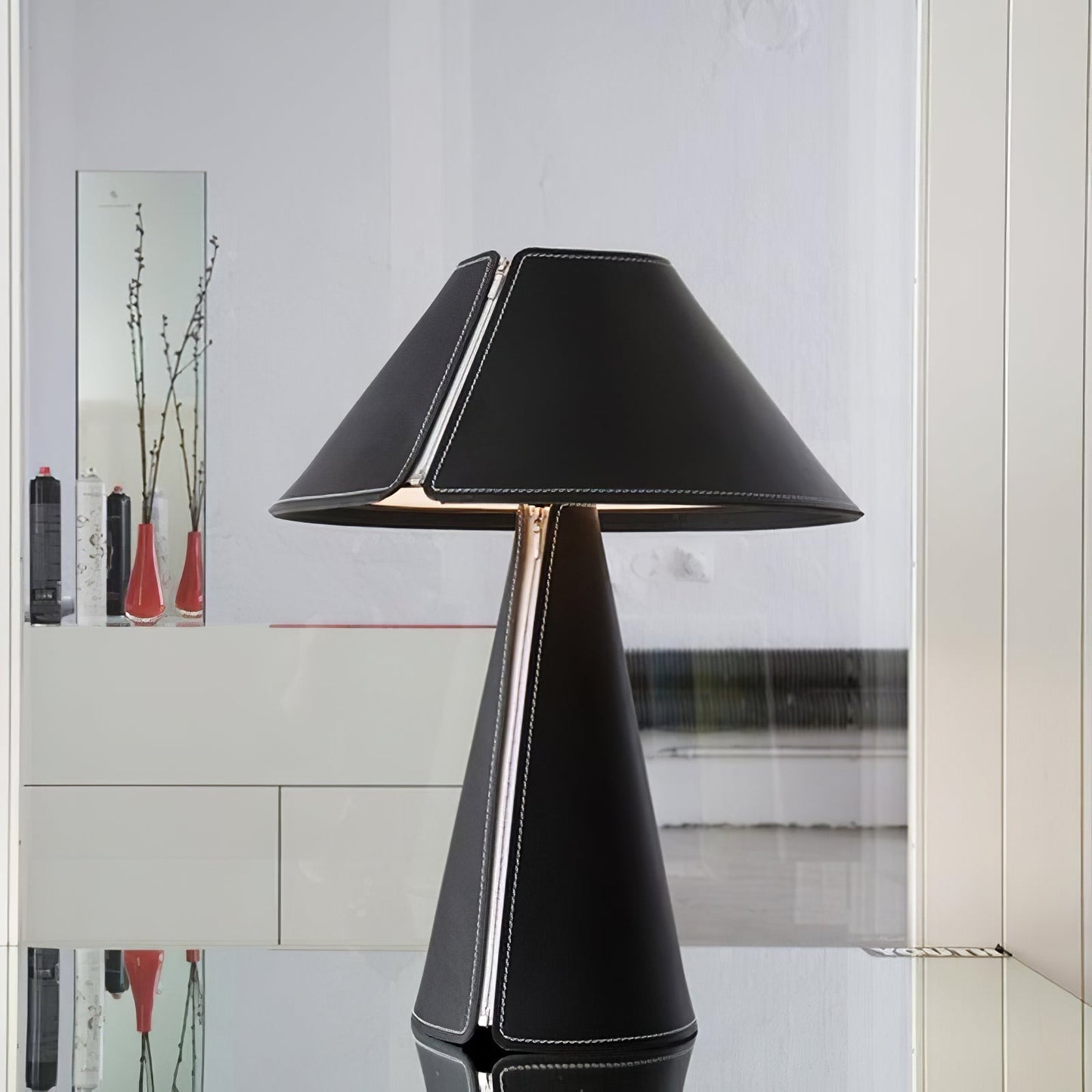 LumenLeaf - Stylish Desk Lamp