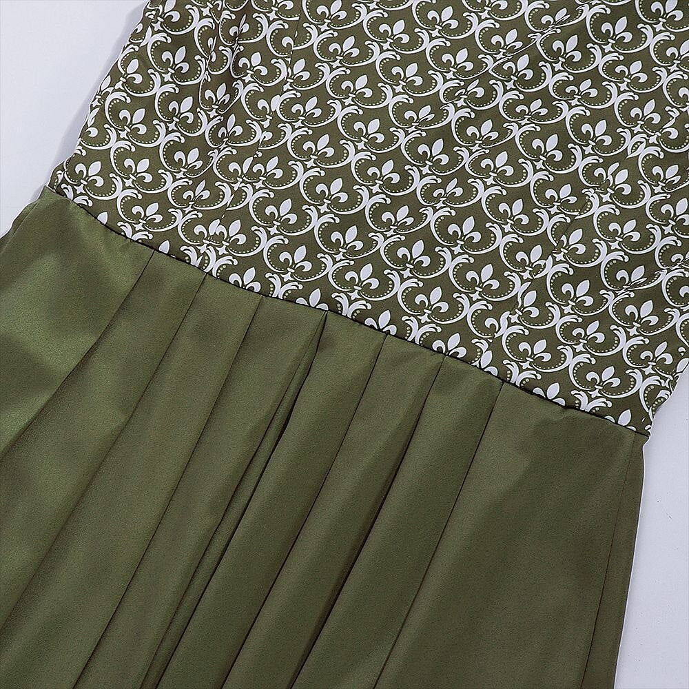 Embroidered dirndl dress in green – Oktoberfest | Elegant traditional dress with apron 7