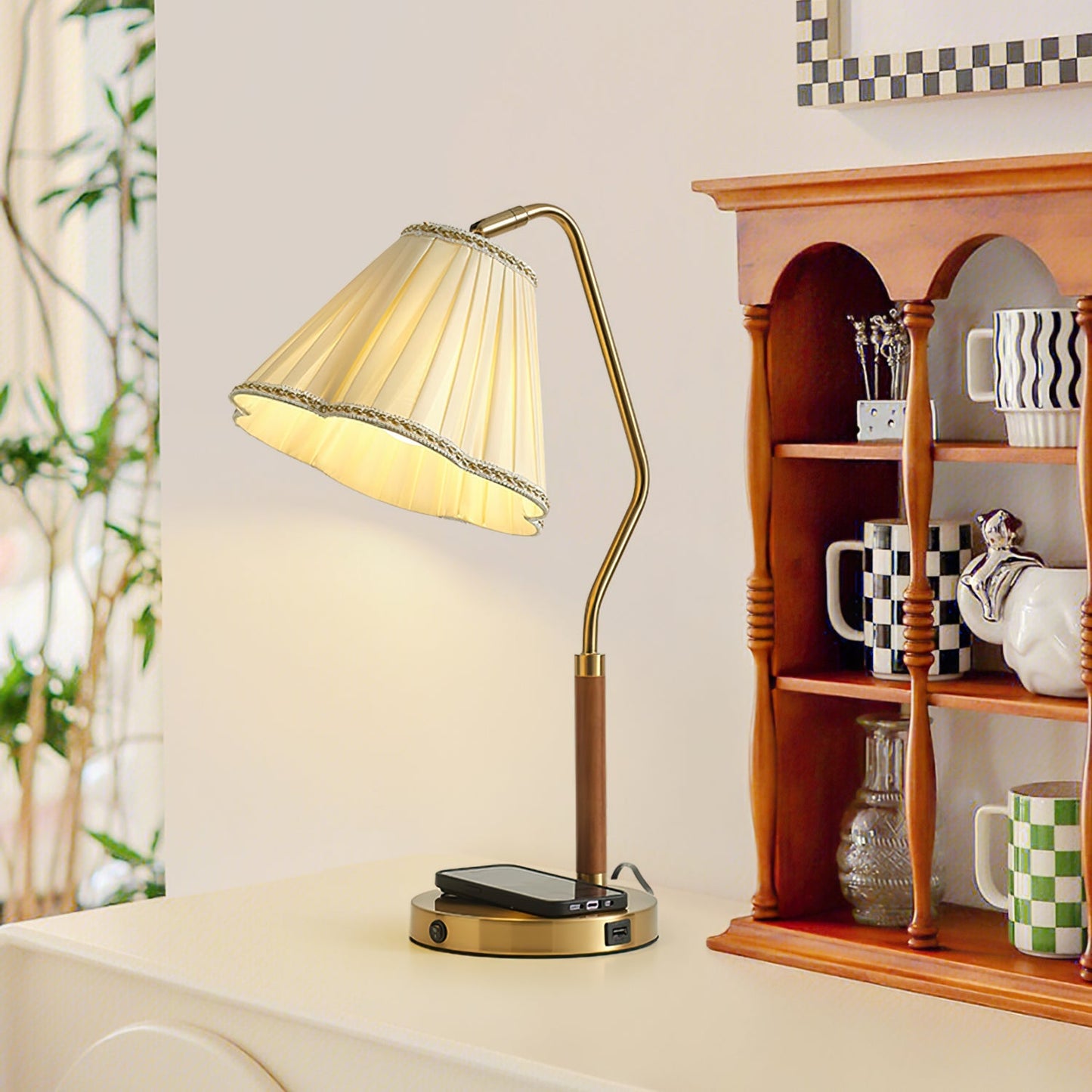 GlamourLux – Lampada da tavolo in tessuto lussuoso
