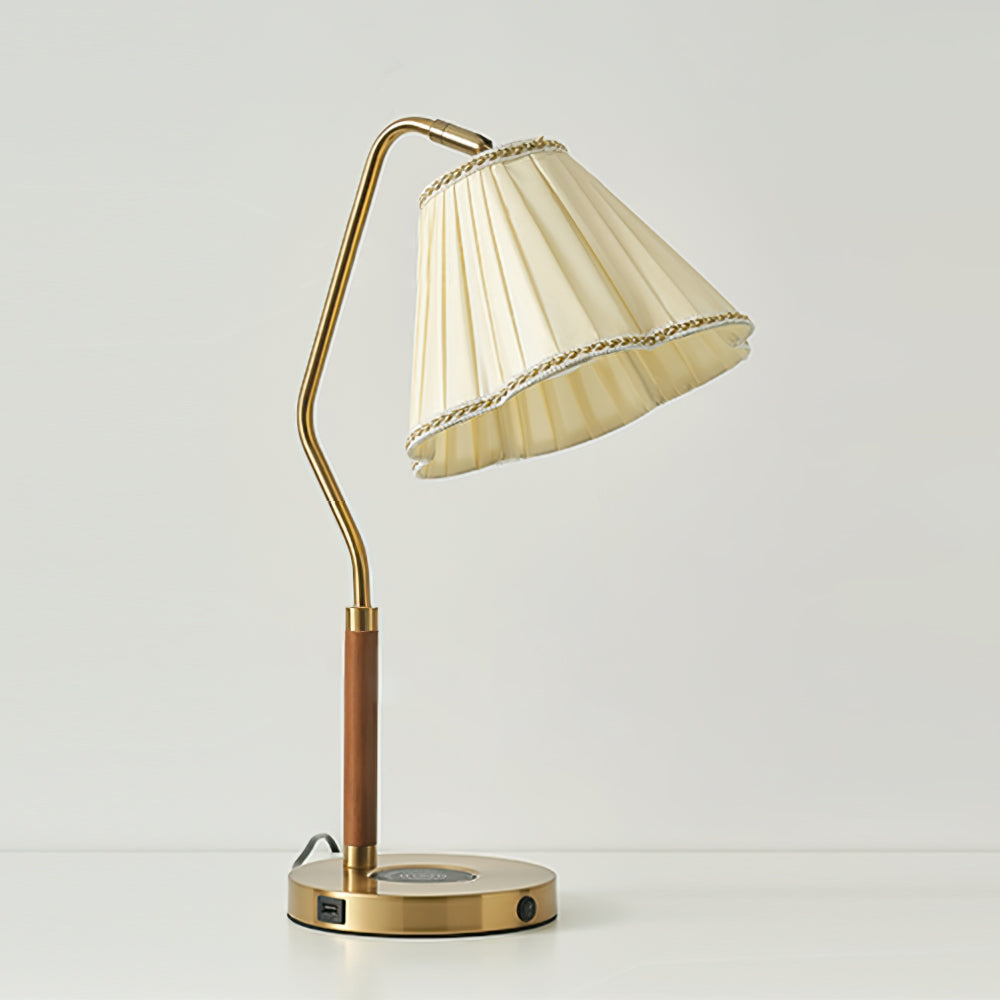 GlamourLux – Lampada da tavolo in tessuto lussuoso
