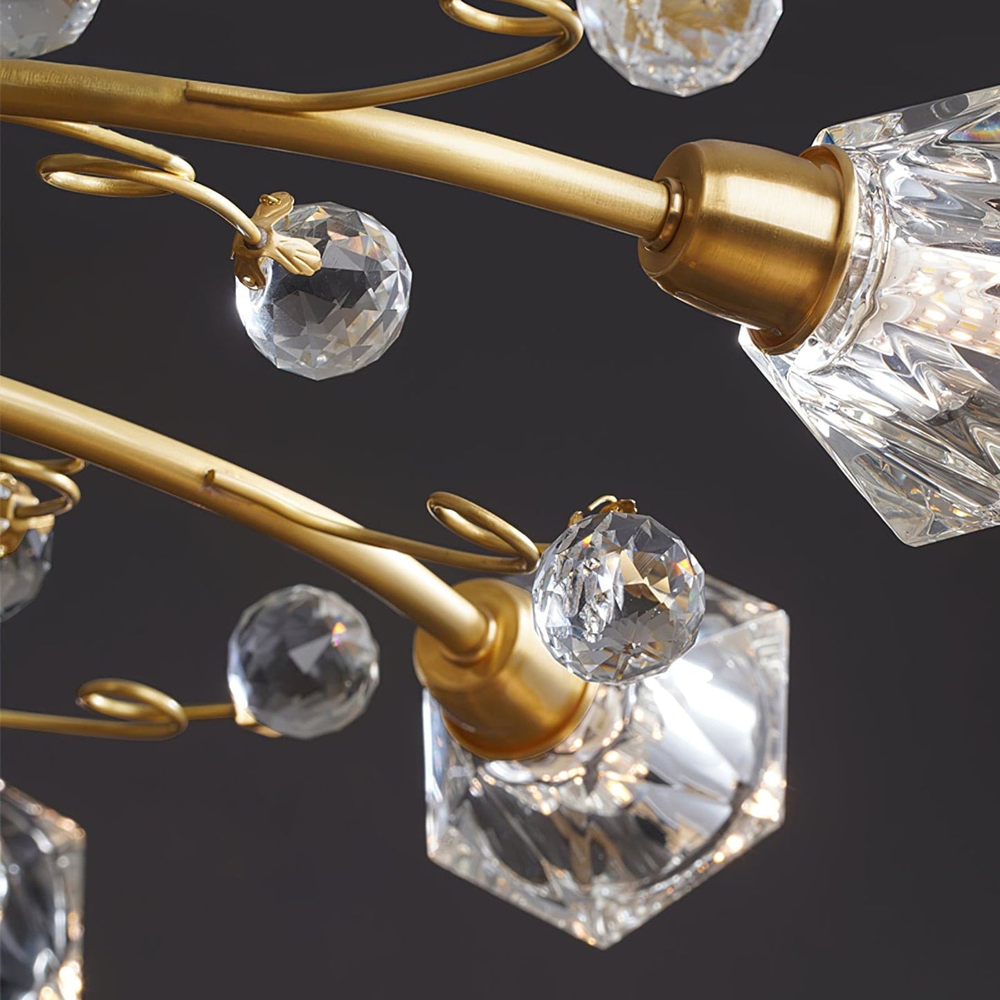 FloralBeam - Elegant Ceiling Lamp