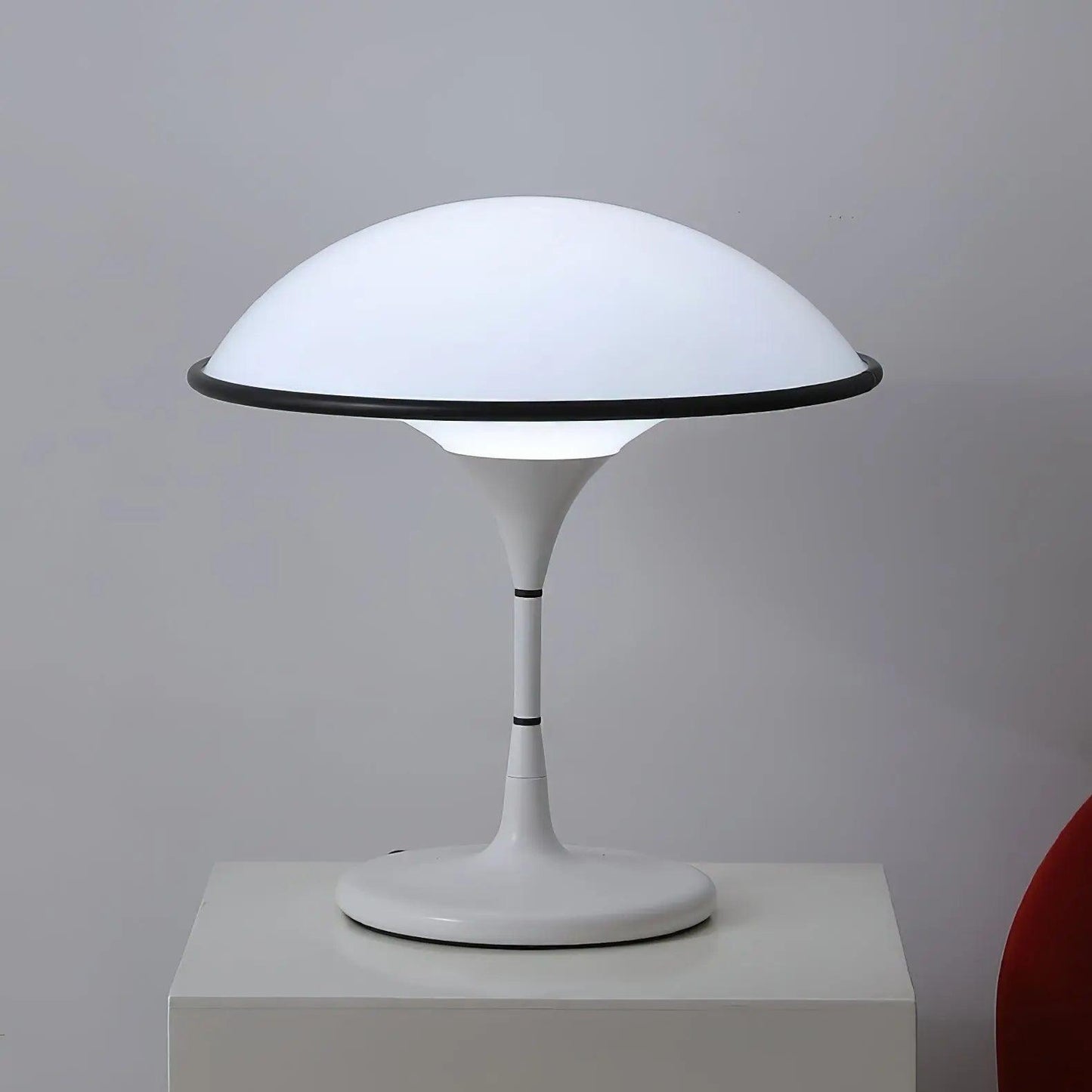 FontanaBeam - Elegant Scandinavian Table Lamp