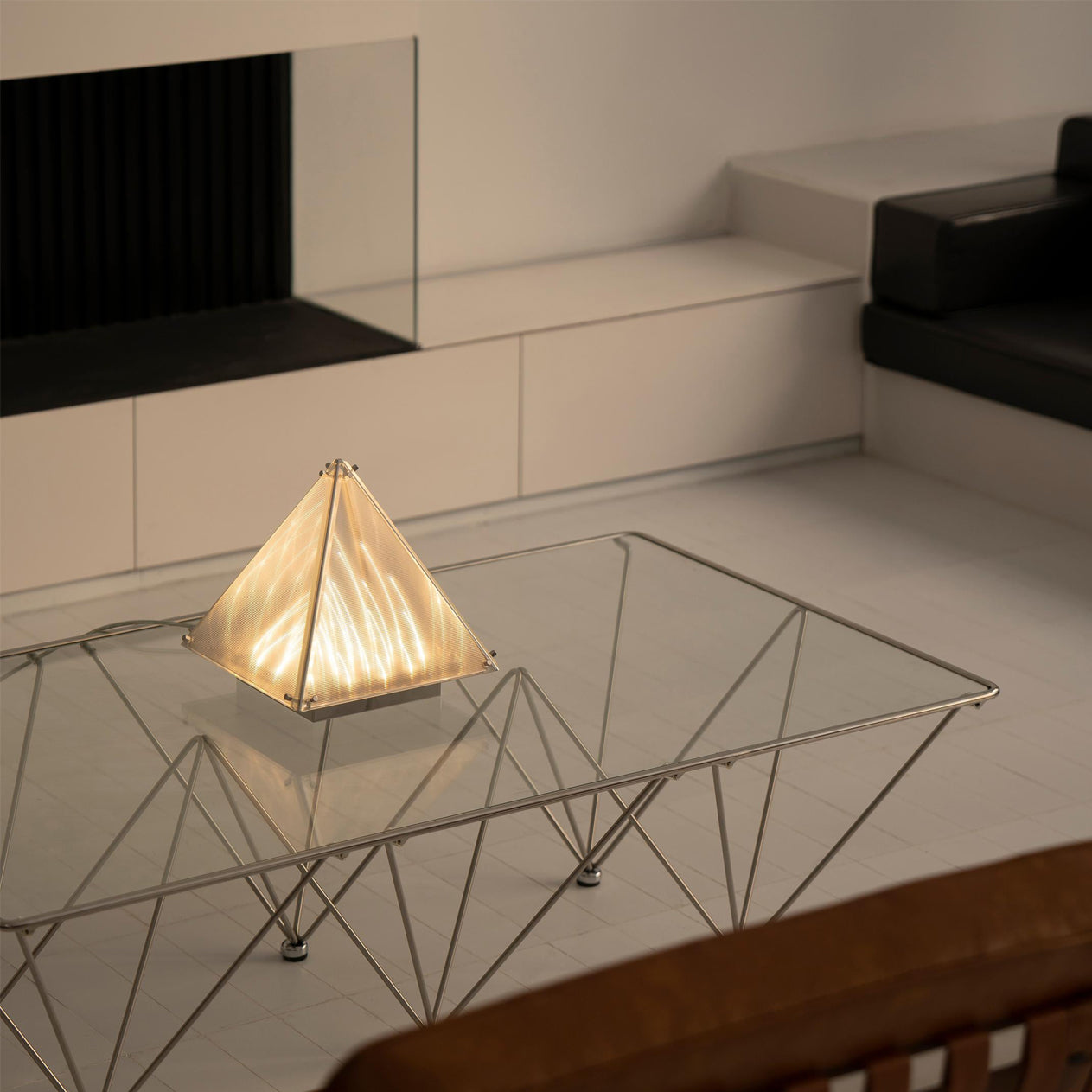 ShineBurst - Elegant Lamp