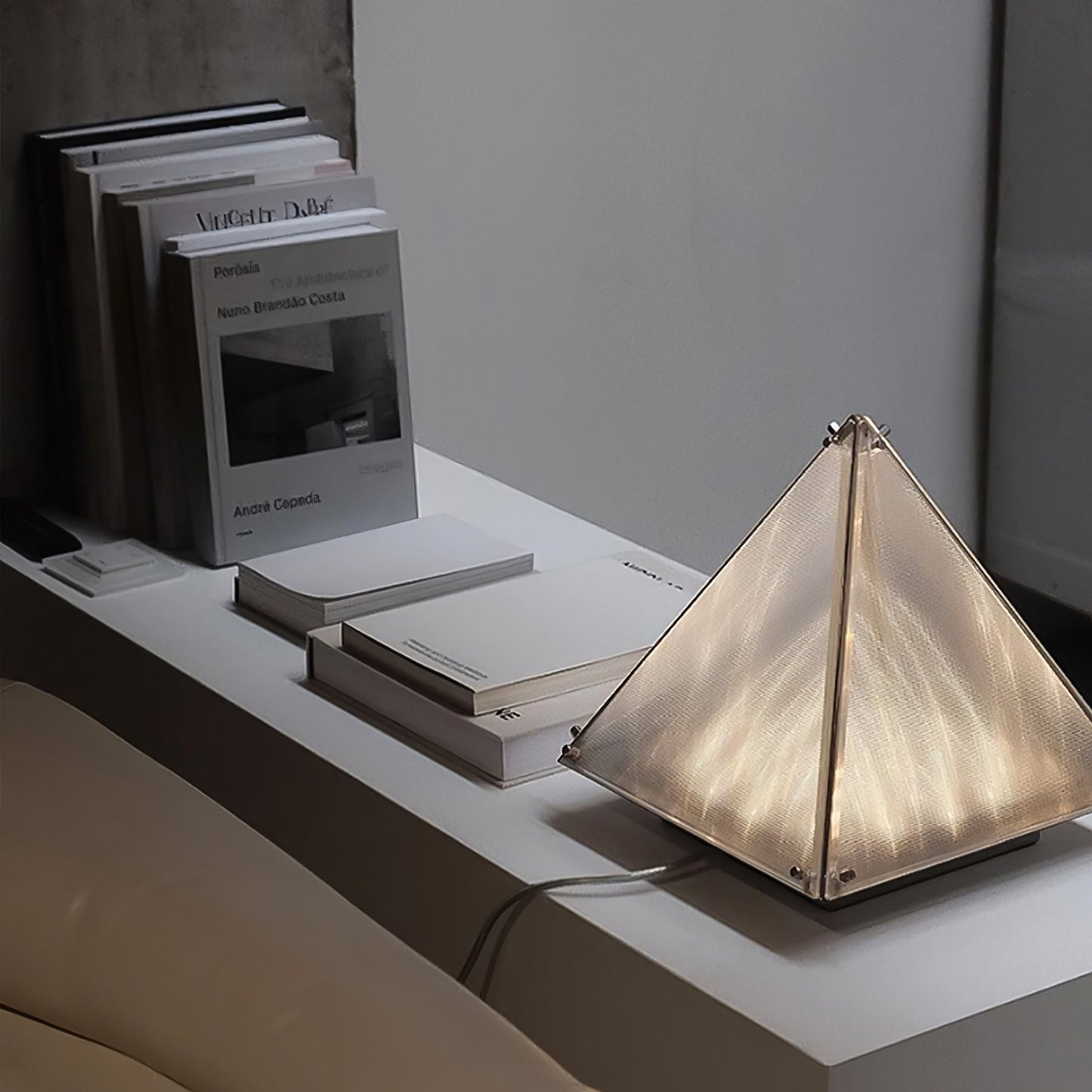 ShineBurst - Elegant Lamp