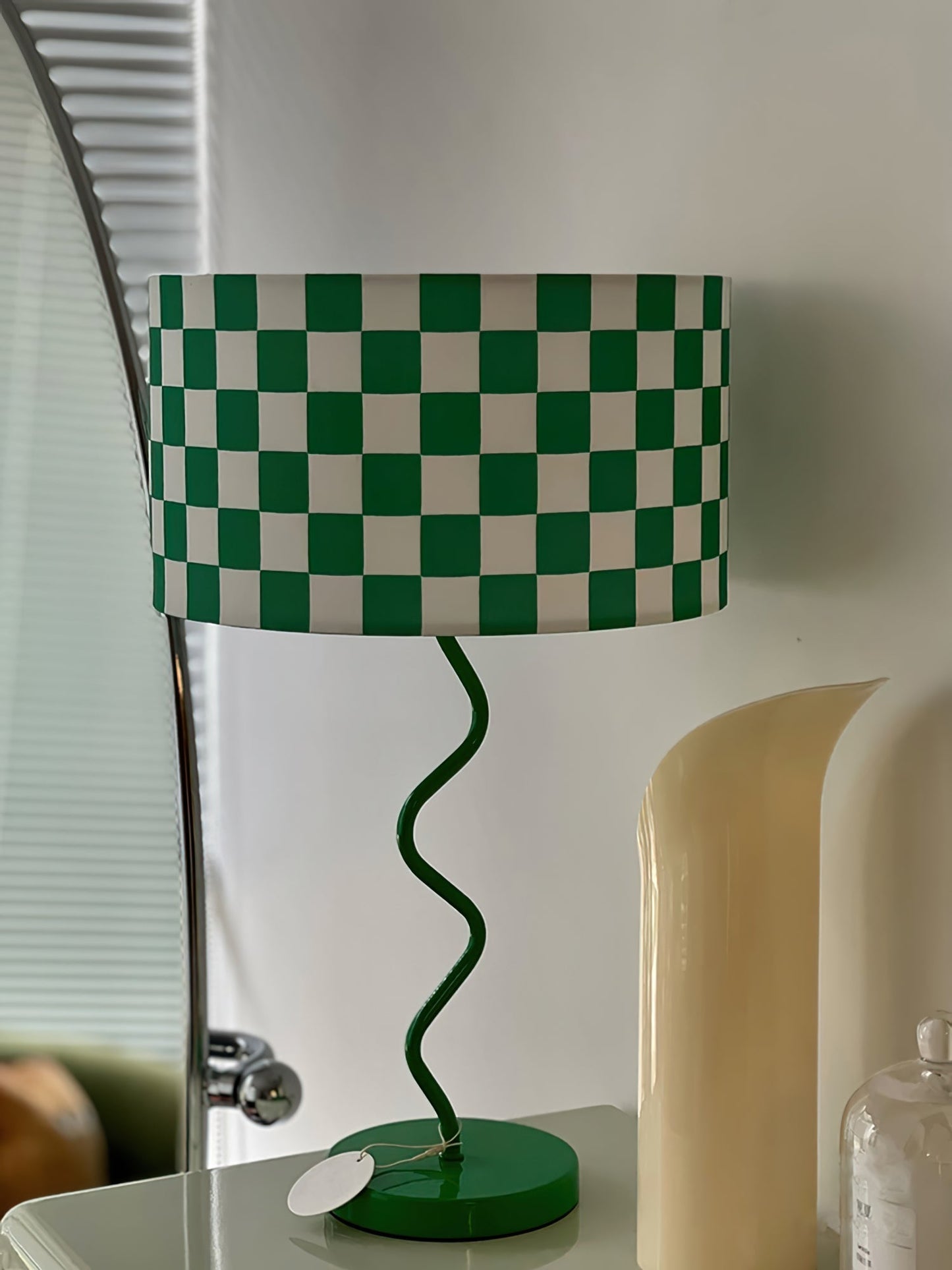 ChessGleam - Elegant Lighting Piece