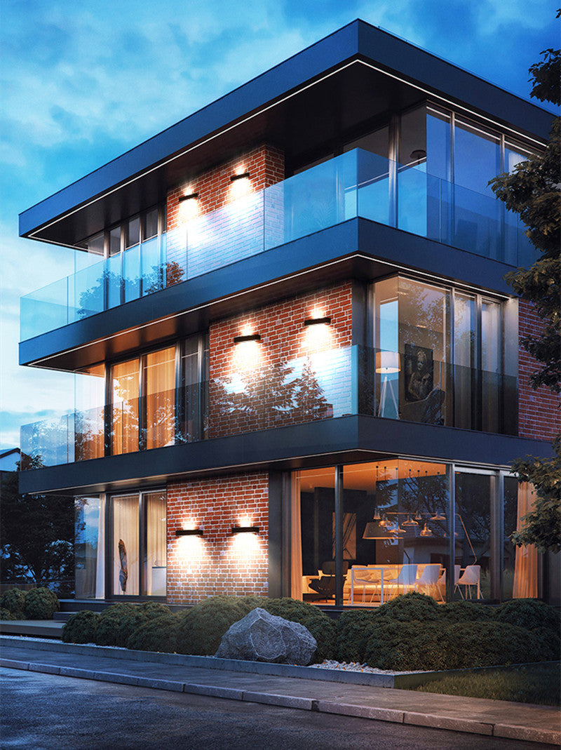 EcoShine – Moderne Solar Up-Down Außenlampe