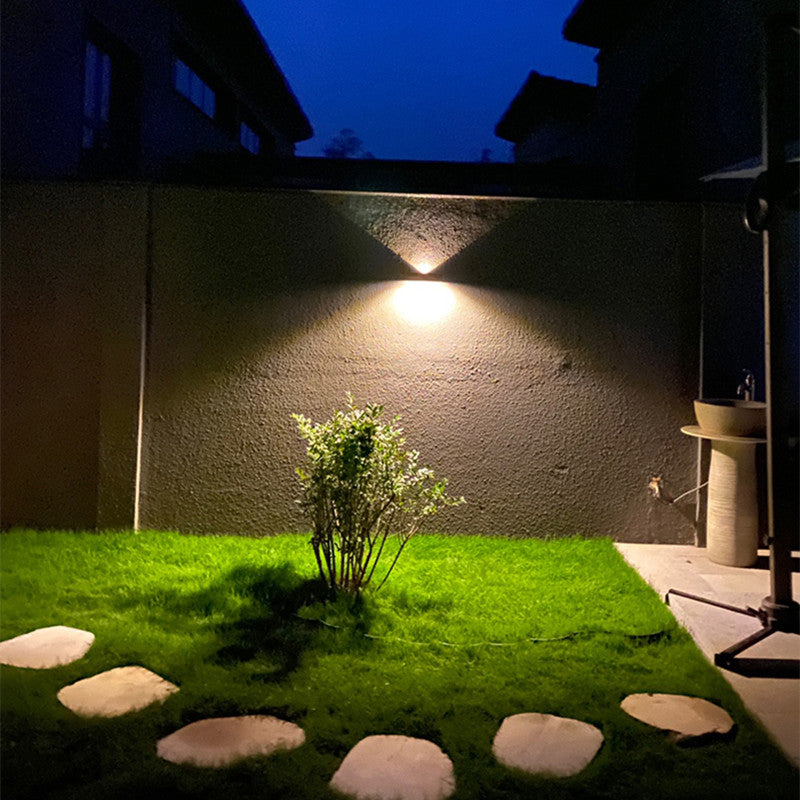 EcoShine – Moderne Solar Up-Down Außenlampe