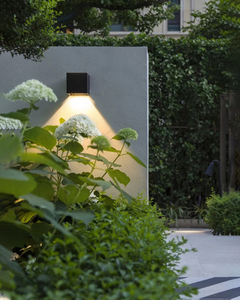 GlowBeam – Elegant Outdoor Wall Lamp for Mood Lighting