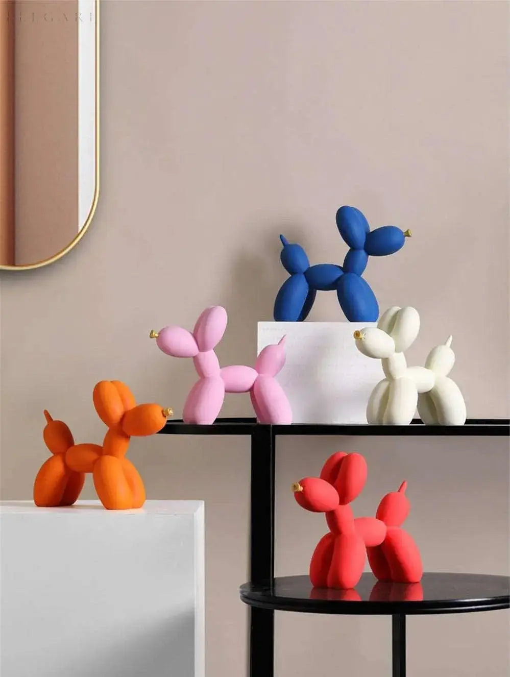 PuffGlow - Golden Snout Balloon Sculpture