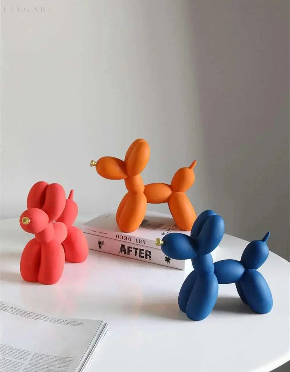 PuffGlow - Golden Snout Balloon Sculpture
