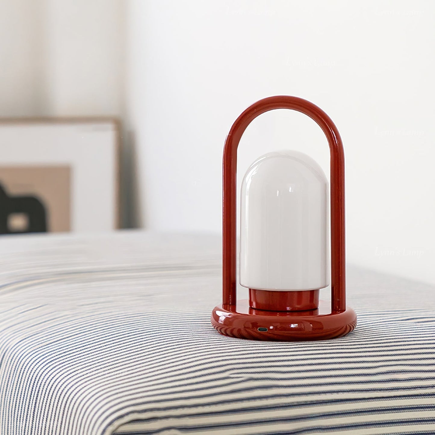 GlowKero - Compact Desk Light
