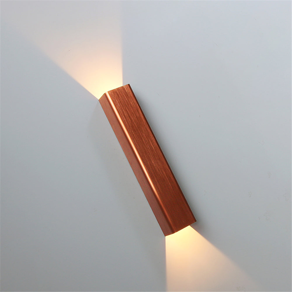 BeamLuxe – Elegante Außenlampe für zeitgenössische Räume