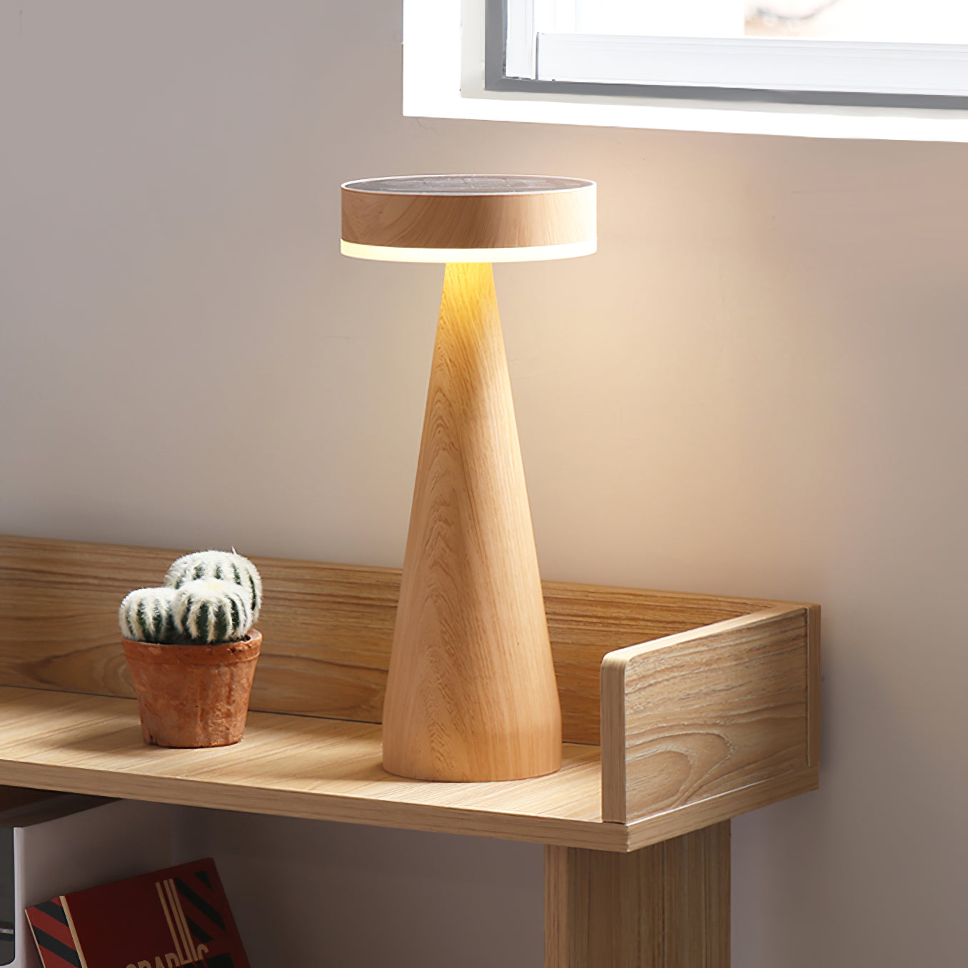 CoastalLuxe - Table Lamp with Rechargeable Function and Maritime Inspiration