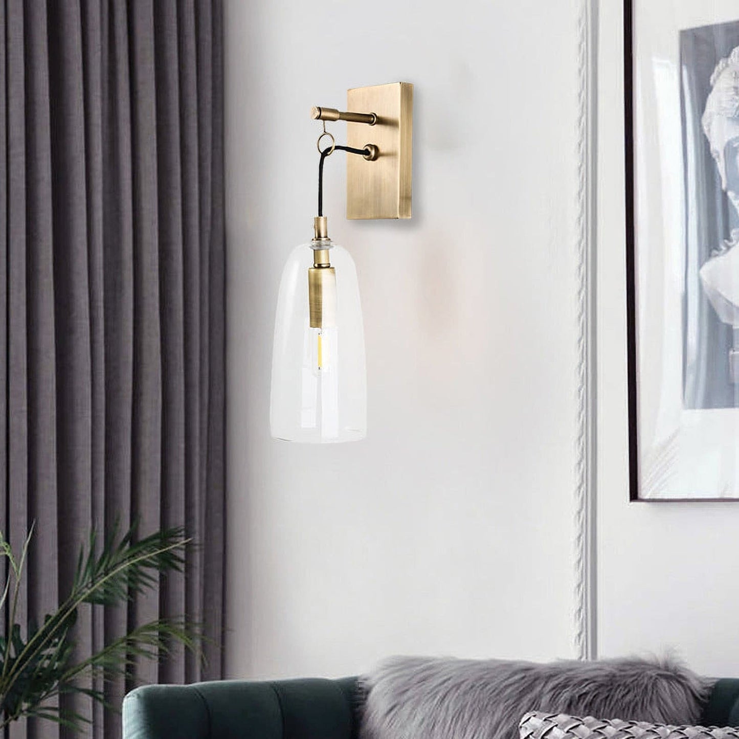 NovaGlow – Forfinet Guld Væglampe til Sofistikerede Interiører