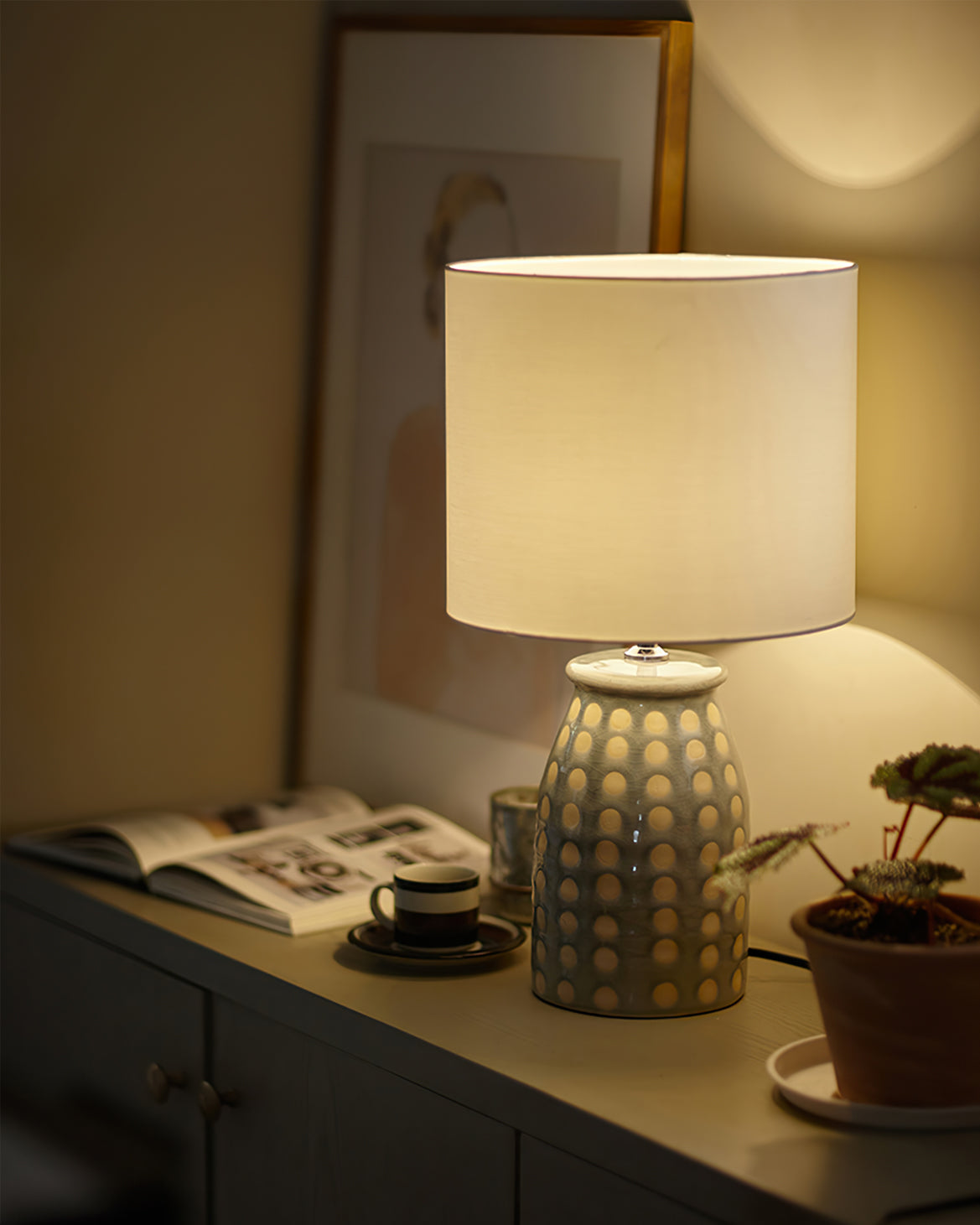 CeramLuxe – Lampada da Tavolo Classica con Tocco Artistico