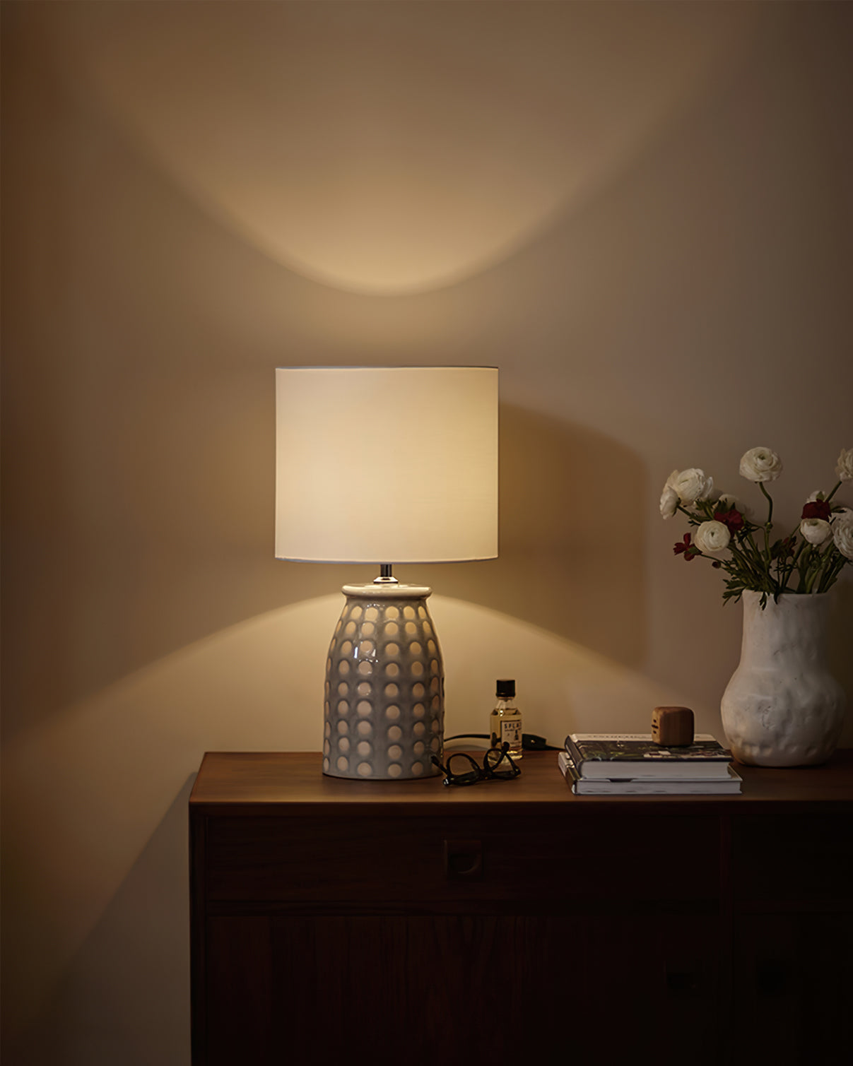 CeramLuxe – Lampada da Tavolo Classica con Tocco Artistico
