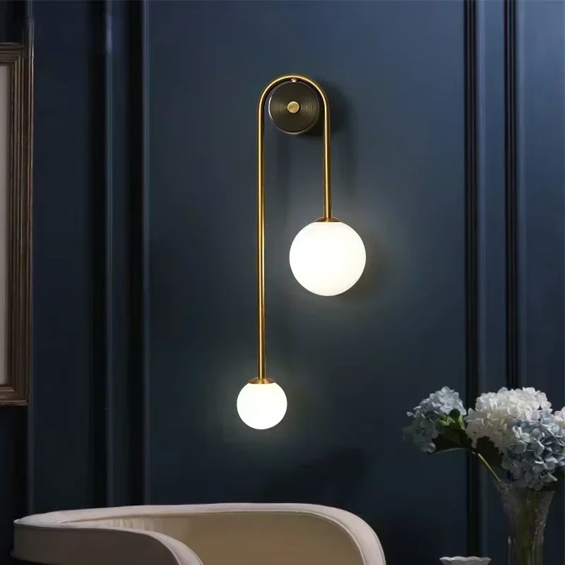 LumiEdge – Minimalist LED Wall Lamp