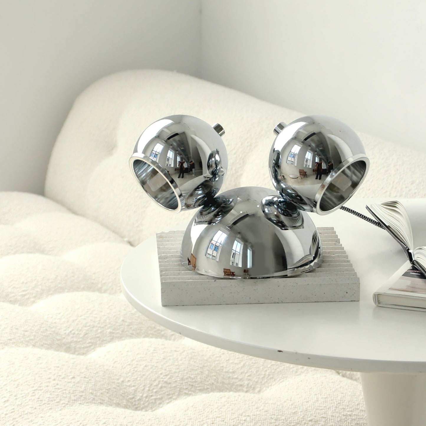 MickeySphere - Elegant Table Lamp