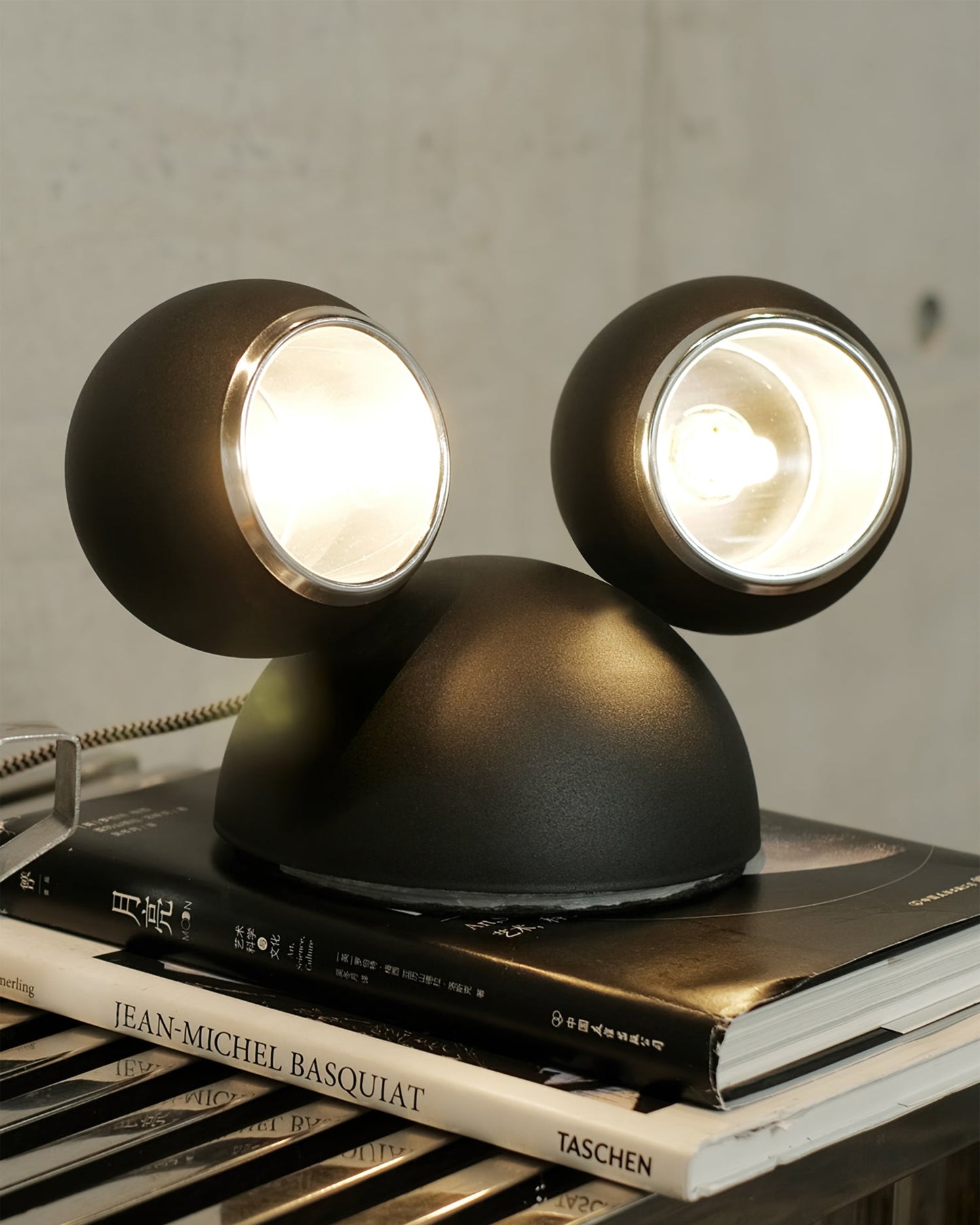 MickeySphere - Elegant Table Lamp