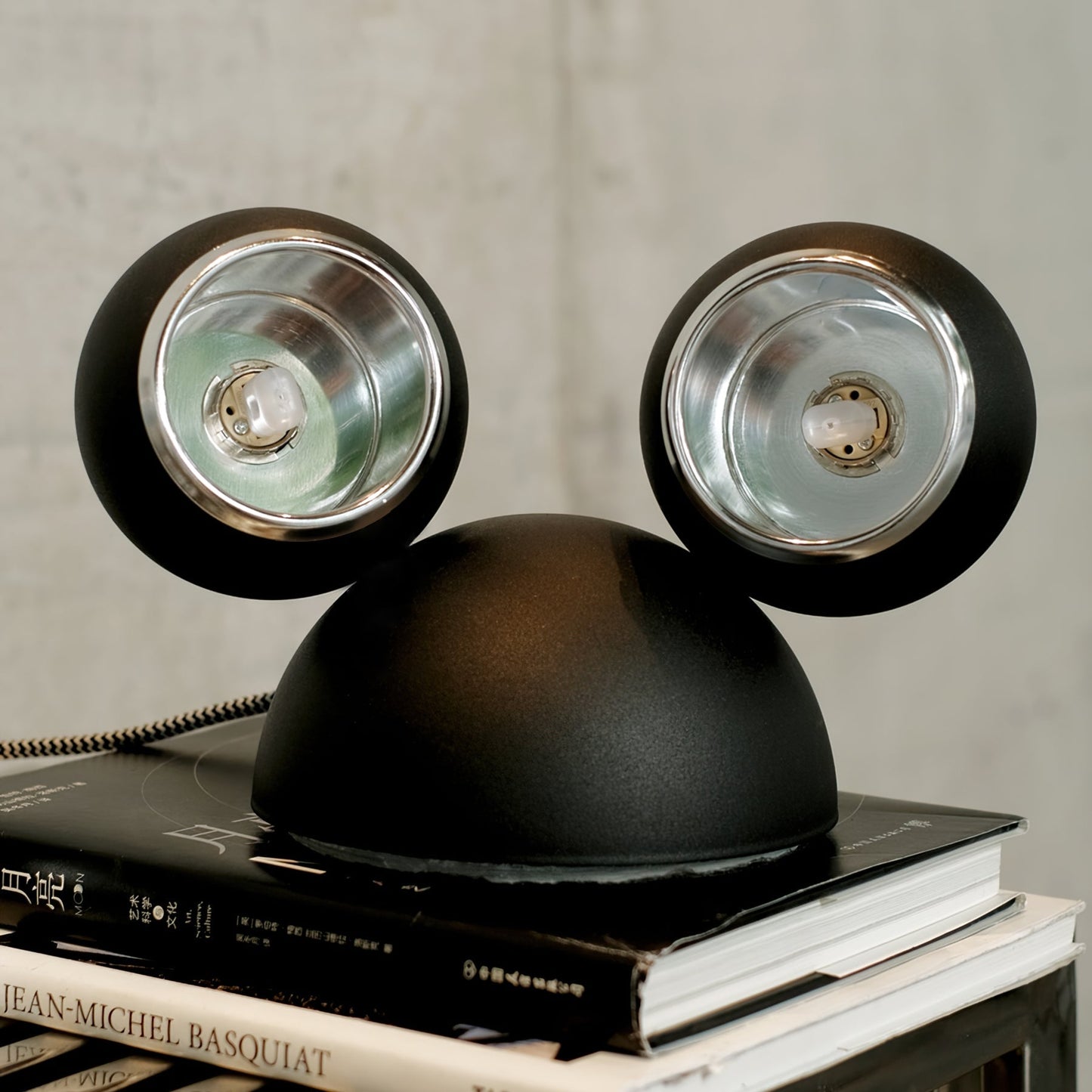 MickeySphere - Elegant Table Lamp