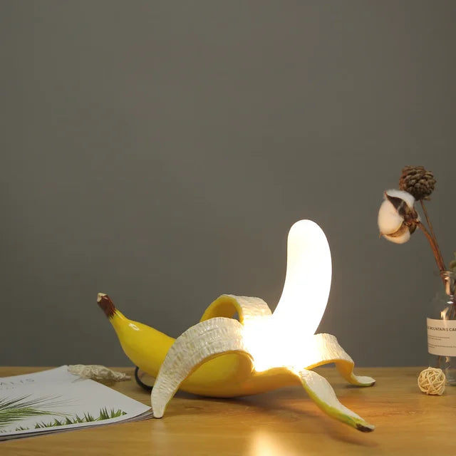 BananaBeam – Modern Banana Light Fixture