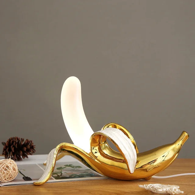 BananaBeam – Modern Banana Light Fixture