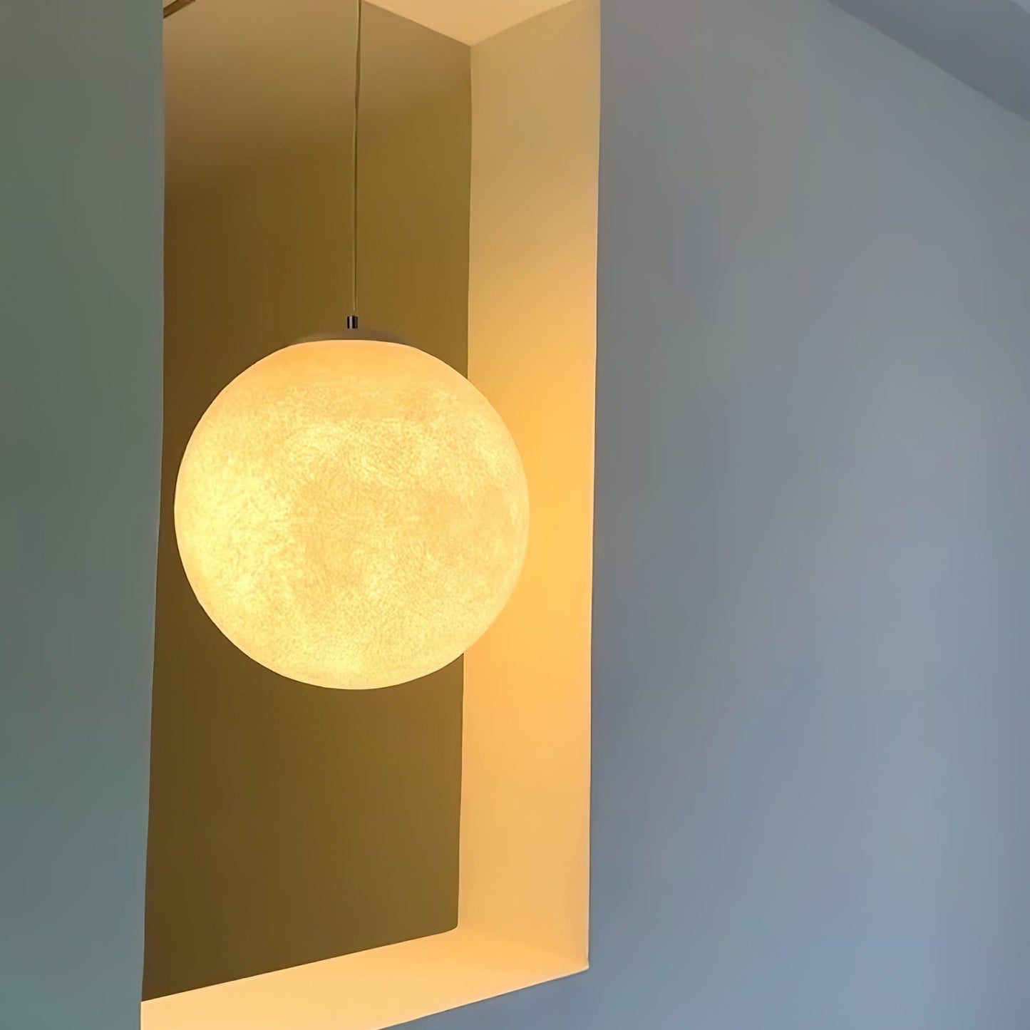 SilverMoon - Bright Pendant Light