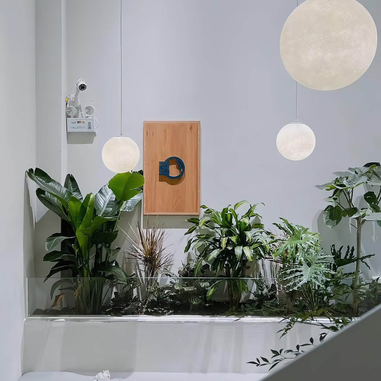 SilverMoon - Bright Pendant Light