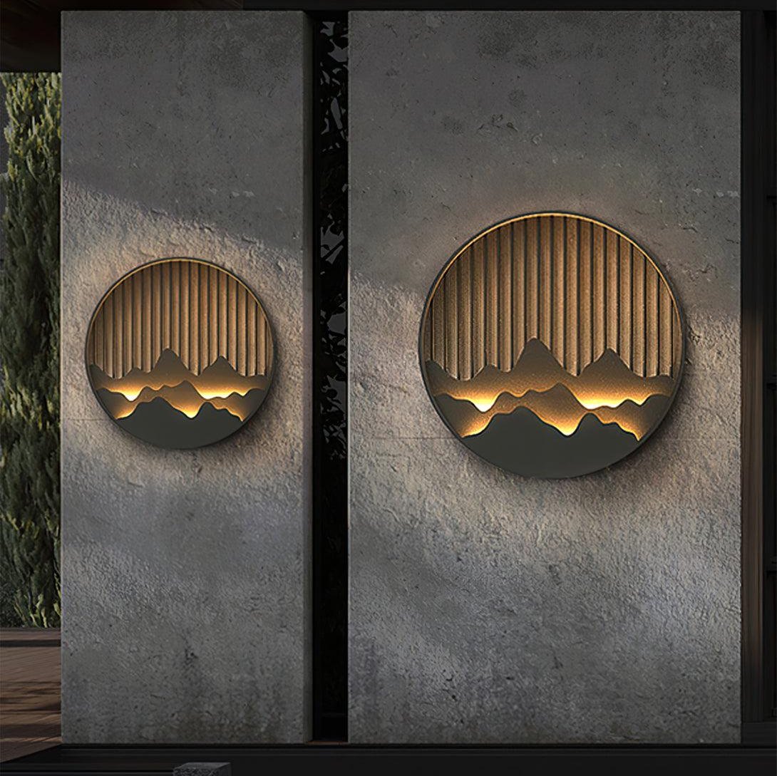 SummitGlow – Lámpara de Pared Exterior Elegante