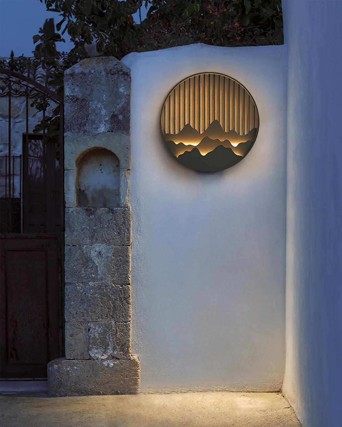 RockGuard - Rugged Outdoor Wall Lamp