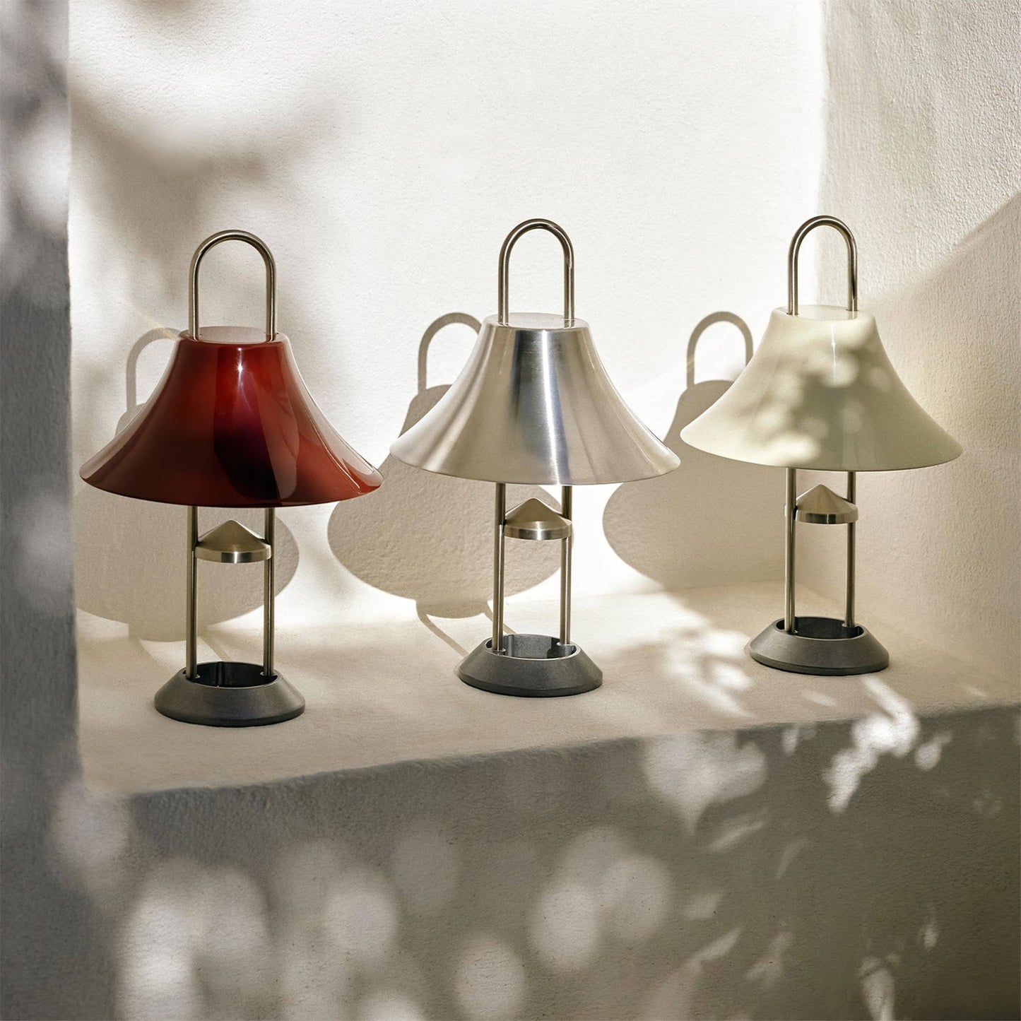 GlowCarry – Multifunctional LED Lamp with Hanging Feature
