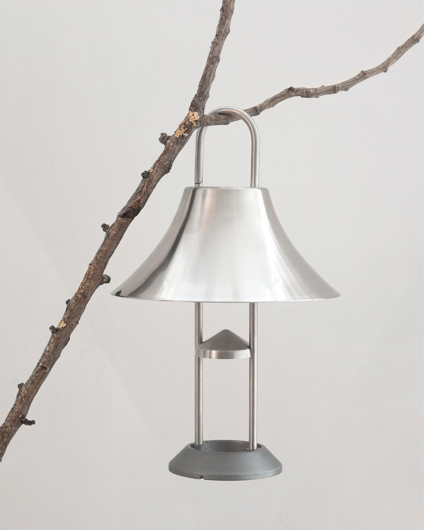 GlowCarry – Multifunctional LED Lamp with Hanging Feature