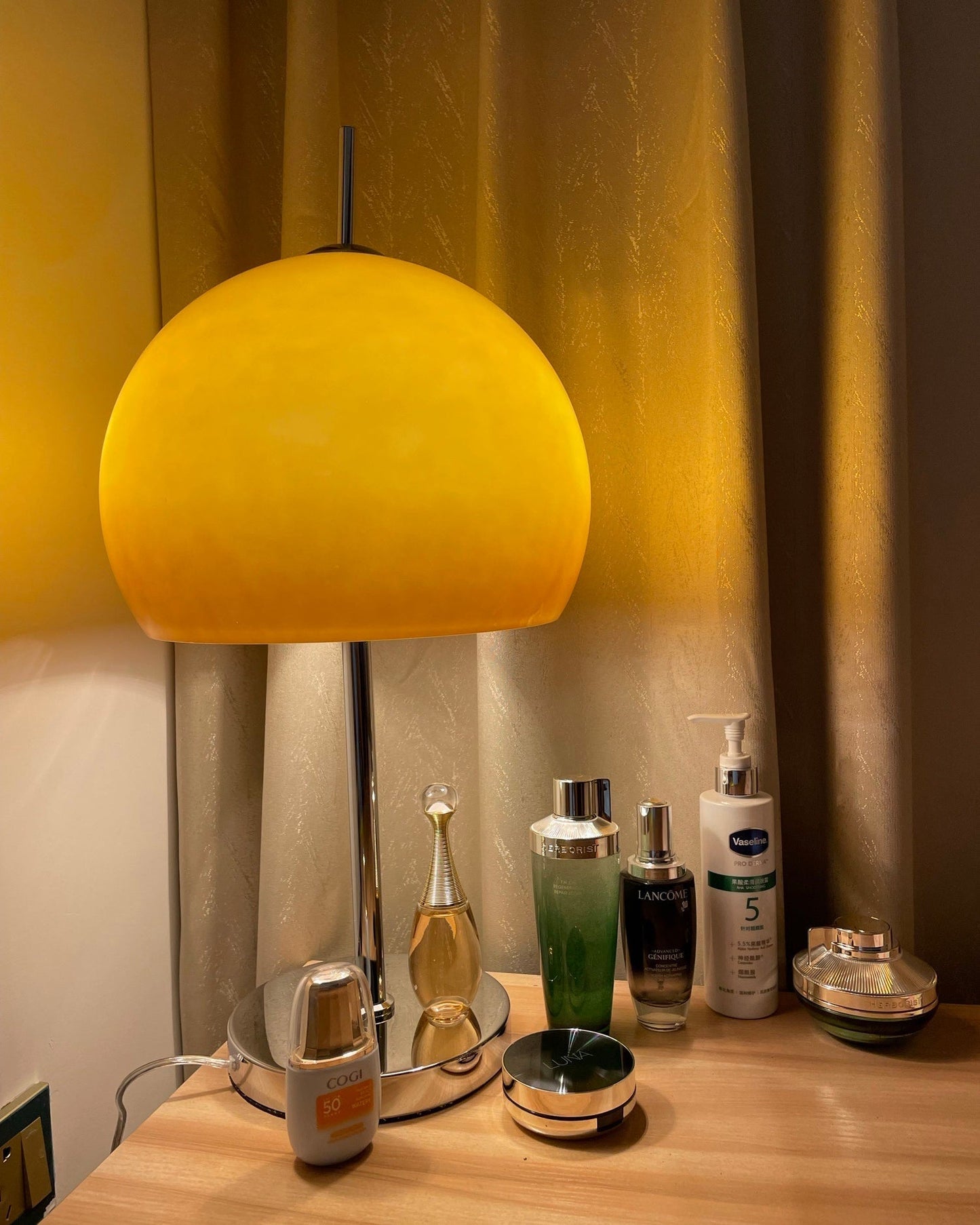 TerraGlow - Mushroom Shaped Lamp