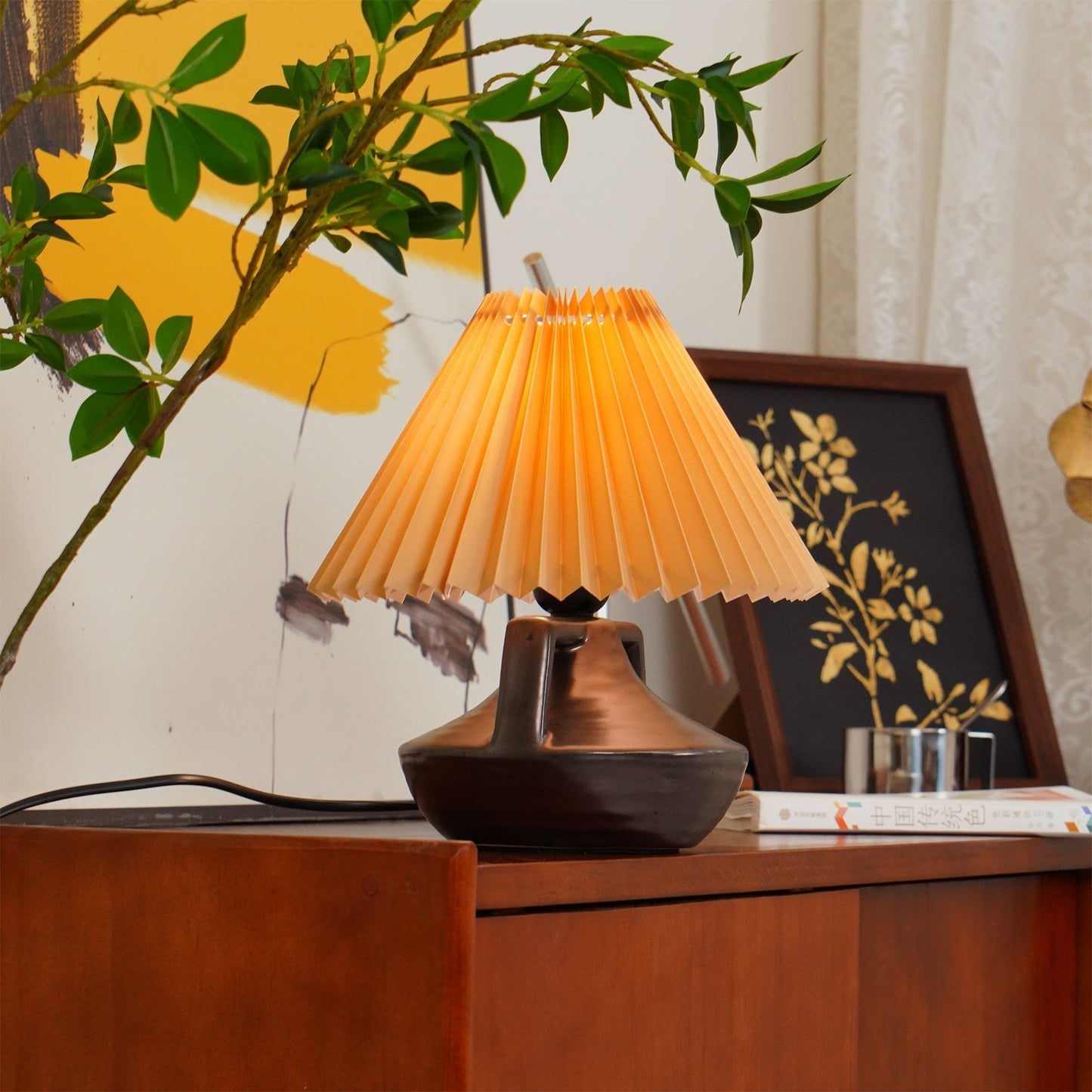 GentleNavia - Table Lamp with Elegant Pleated Shade and Soft Glow