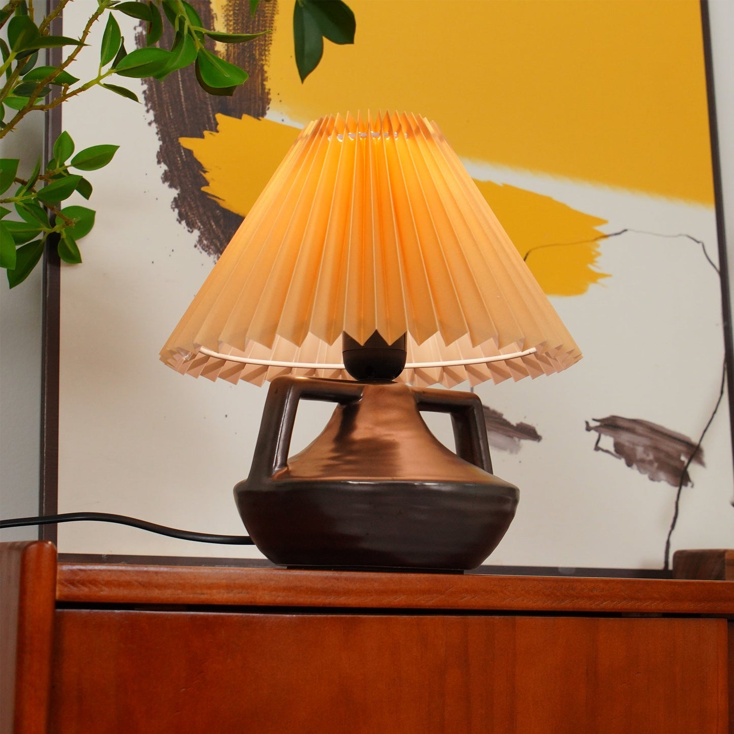 GentleNavia - Table Lamp with Elegant Pleated Shade and Soft Glow