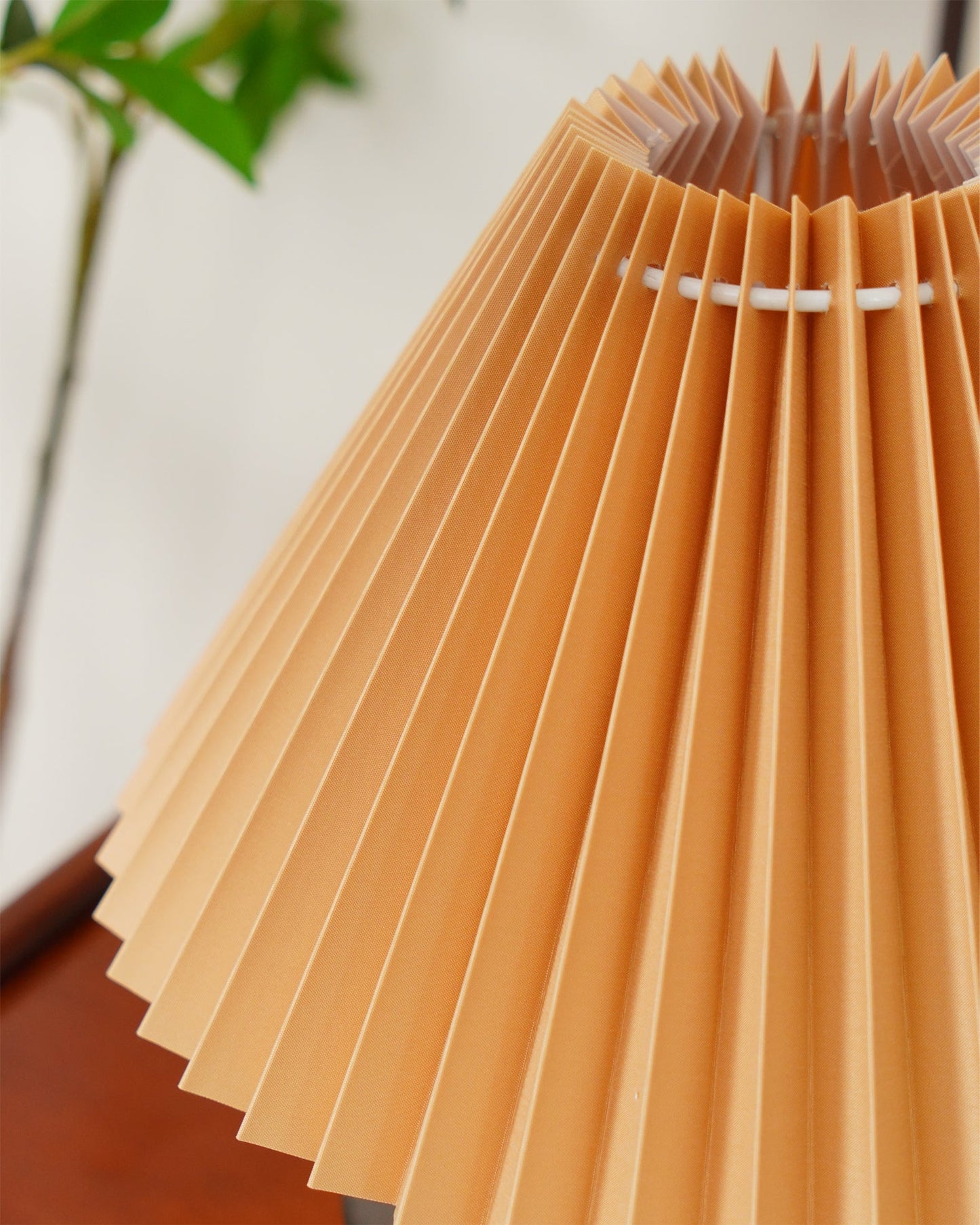 GentleNavia - Table Lamp with Elegant Pleated Shade and Soft Glow