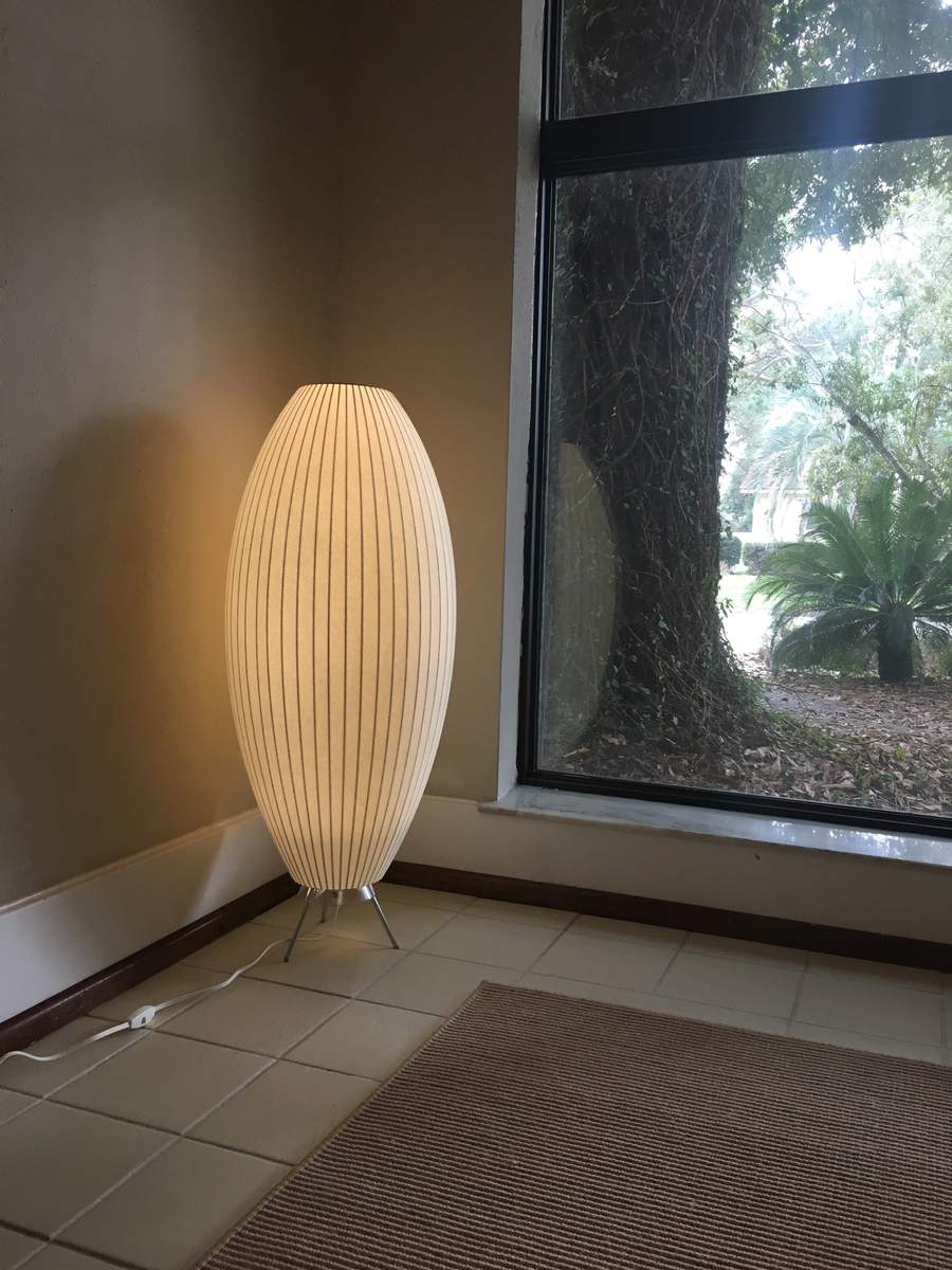 TripodAura - Nelson Lighting