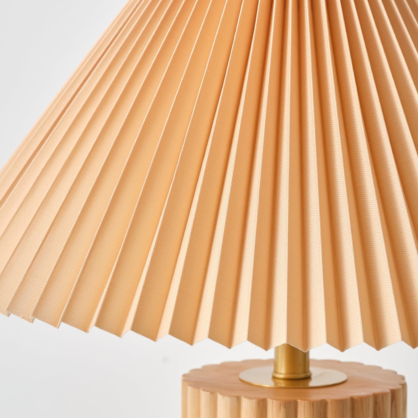 LumaNora - Elegant Table Lamp