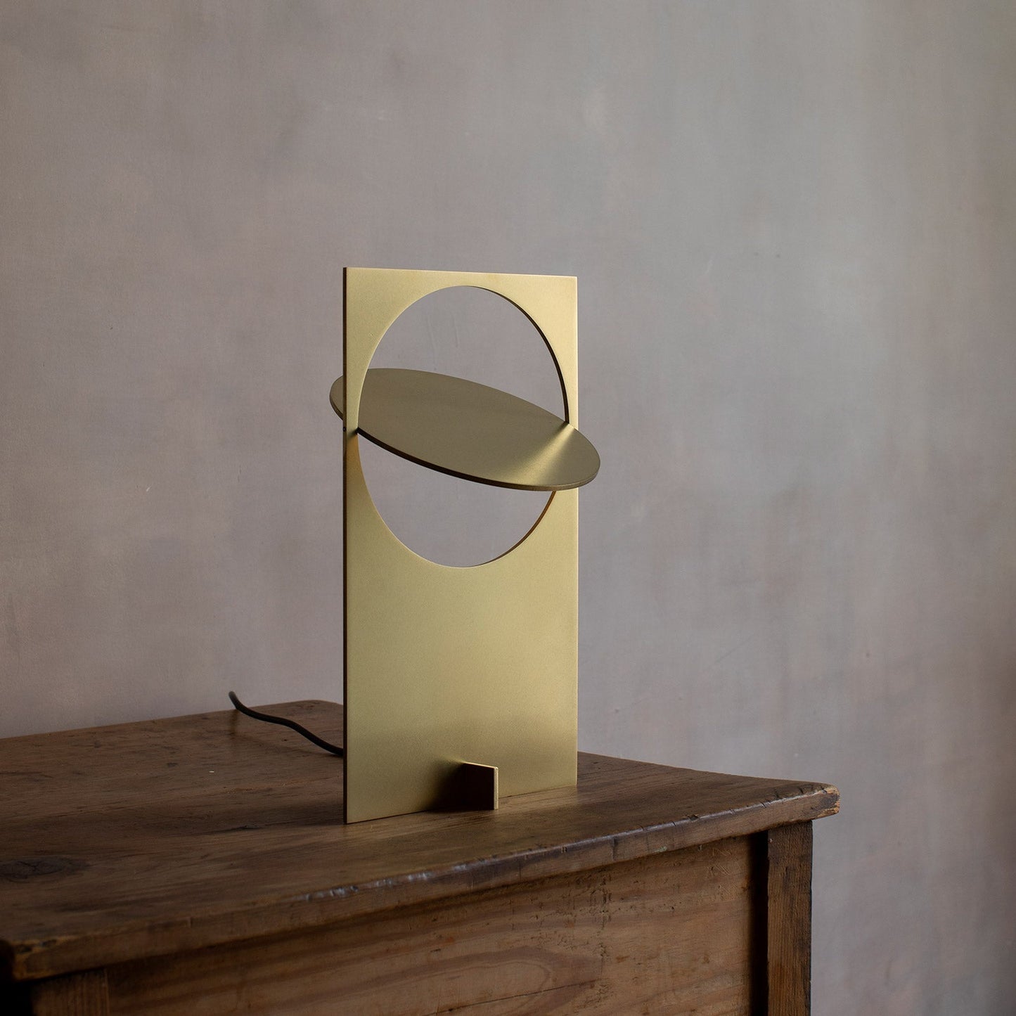SleekShine - Minimalistische Tafel Lamp met LED Verlichting