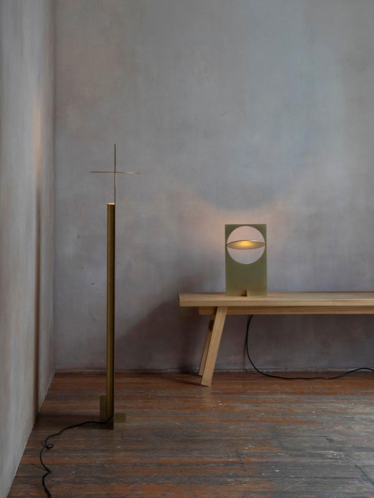 SleekShine - Minimalistische Tafel Lamp met LED Verlichting