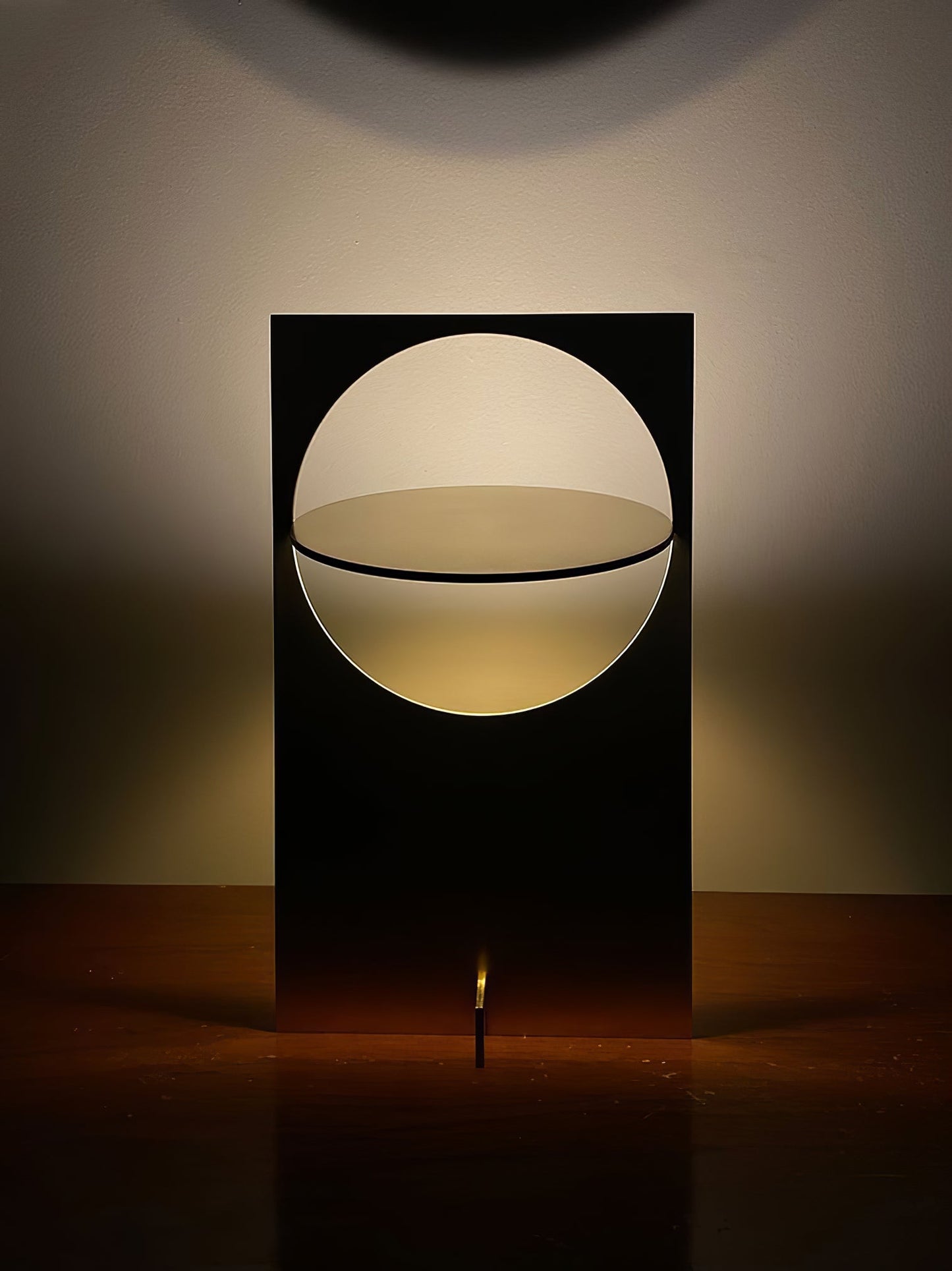 SleekShine - Minimalistische Tafel Lamp met LED Verlichting