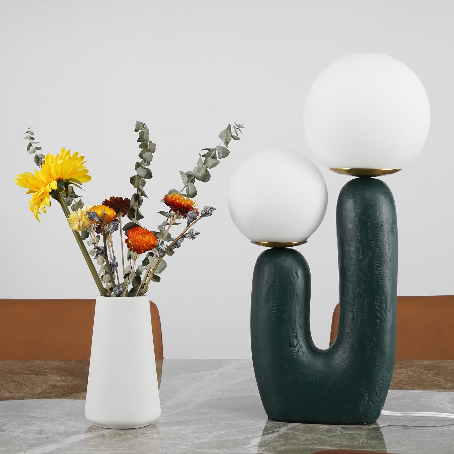 ClearLume – Sleek Glass and Resin Table Lamp