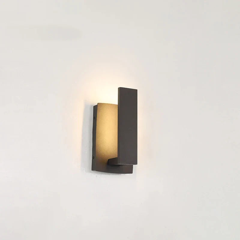 RawBeam - Robust Wall Light
