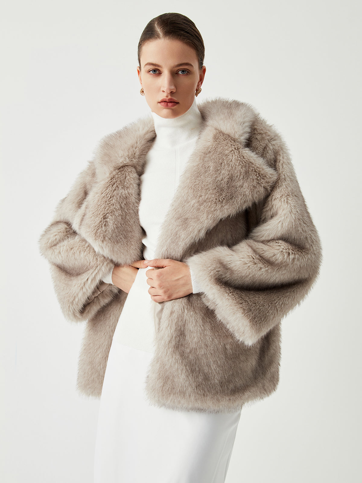 Oversized Collared Faux Fur Coat 2